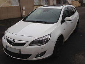 OPEL Astra Sports Tourer 2.0 CDTI 165 FAP Connect Pack A