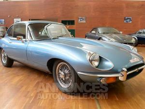 Jaguar E-Type 2+2 bleue