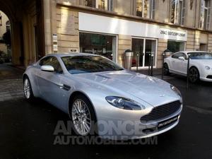 Aston Martin V6 Vantage 4.7 COUPE 420 gris argent