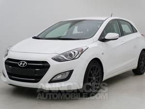 Hyundai i CRDi DCT GO 5d white