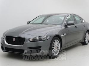 Jaguar XE 2.0 d Prestige + GPS grey