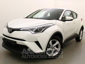 Toyota C-HR active turbo 2WD 116 blancmet