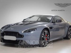 Aston Martin V8 Vantage S Coupé Sportshift gris clair