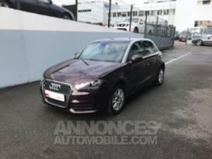 Audi A1 Sportback 1.2 TFSI 86ch Ambiente rouge shiraz