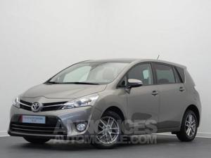 Toyota VERSO 112 D-4D FAP Feel SkyView 5 places marron