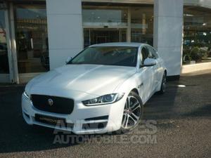 Jaguar XE 2.0D 180ch Prestige BVA8 blanc