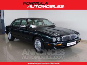 Jaguar Daimler 4.0 V8 BA vert emeraude