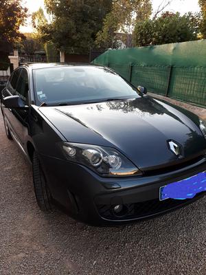 RENAULT Laguna III 1.5 dCi 110 eco2 Black Edition Carminat