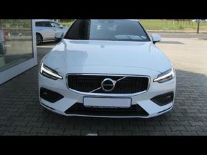 VOLVO V60 D3 Momentum 150 Geartronic 8 5places +/- k