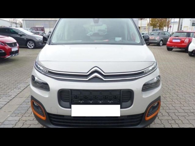 CITROEN Berlingo Shine Taille M Bluehdi 130 S Et S + Park