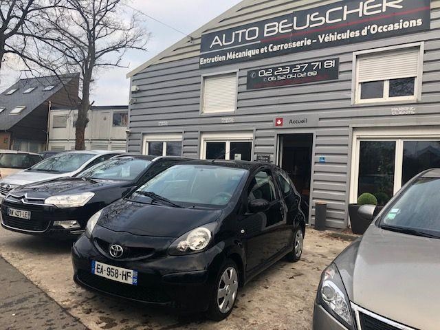 Toyota Aygo 1.0 VVT-I 68CH LES BLEUS 3P  Occasion