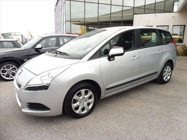 Peugeot  HDI112 FAMILY 7PL  Occasion