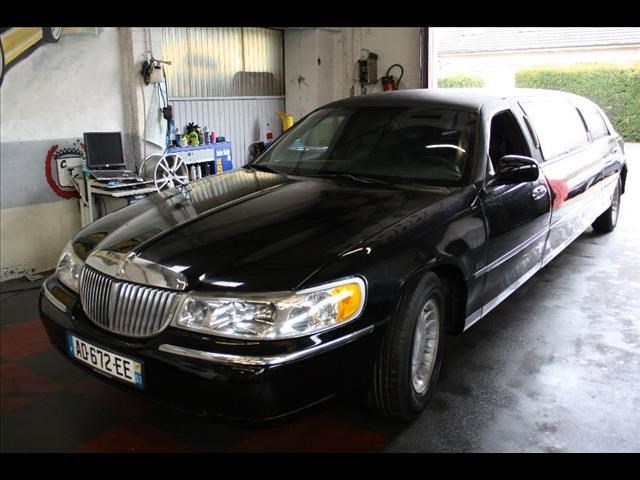 Lincoln Town car STRETCH LIMOUSINE  Occasion