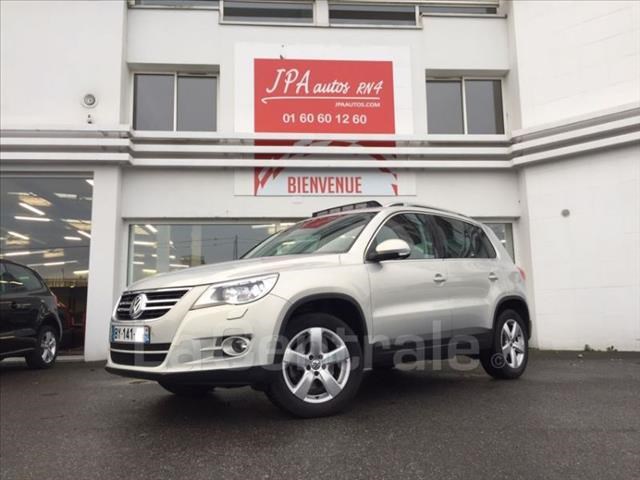 Volkswagen Tiguan 2.0 TDI 140CH FAP CARAT TIPTRONIC / TIGUAN