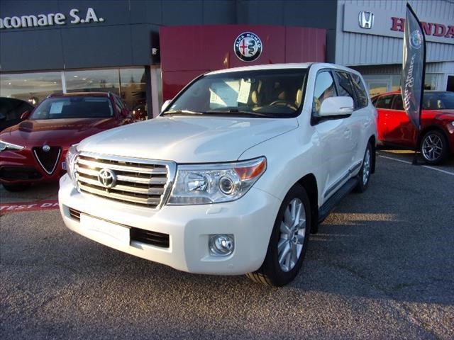 Toyota LAND CRUISER SW 4.5 V8 D-4D 272 FAP LÉGENDE 5PL 