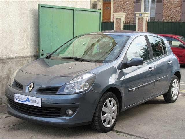 Renault Clio iii V 75CH DYNAMIQUE 5P  Occasion