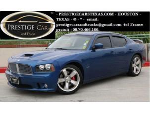 Dodge Charger SRT-8 V8 6.1L 425cv extremement rapide