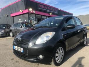 Toyota Yaris II 90 D-4D NAVIMEDIA 5P GPS d'occasion