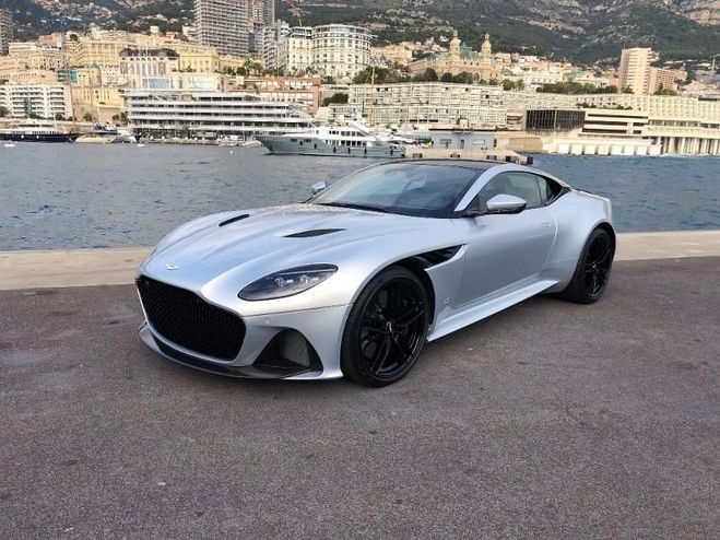 Aston martin DBS