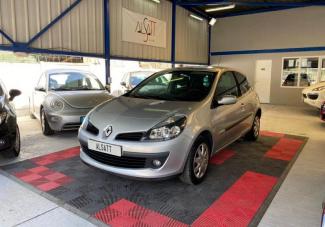 Renault Clio III 1.2i 100 Rip Curl d'occasion