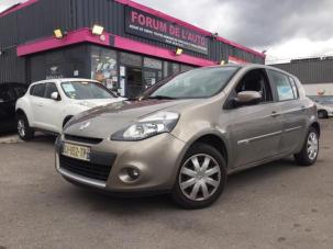 Renault Clio III (V 75 TOMTOM LIVE 5P d'occasion