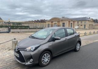 Toyota Yaris III (2) HYBRID 100H BUSINESS d'occasion