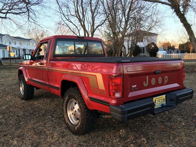 Jeep Comanche