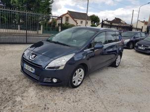 Peugeot  HDi 112ch FAP BVM6 Allure 7pl d'occasion