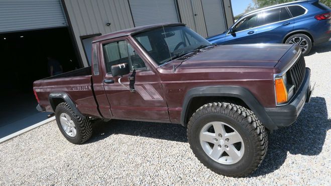 Jeep Comanche