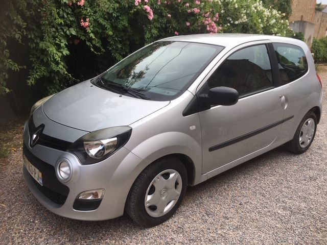 RENAULT Twingo II 1.2 LEV 16v 75 eco2 Intens