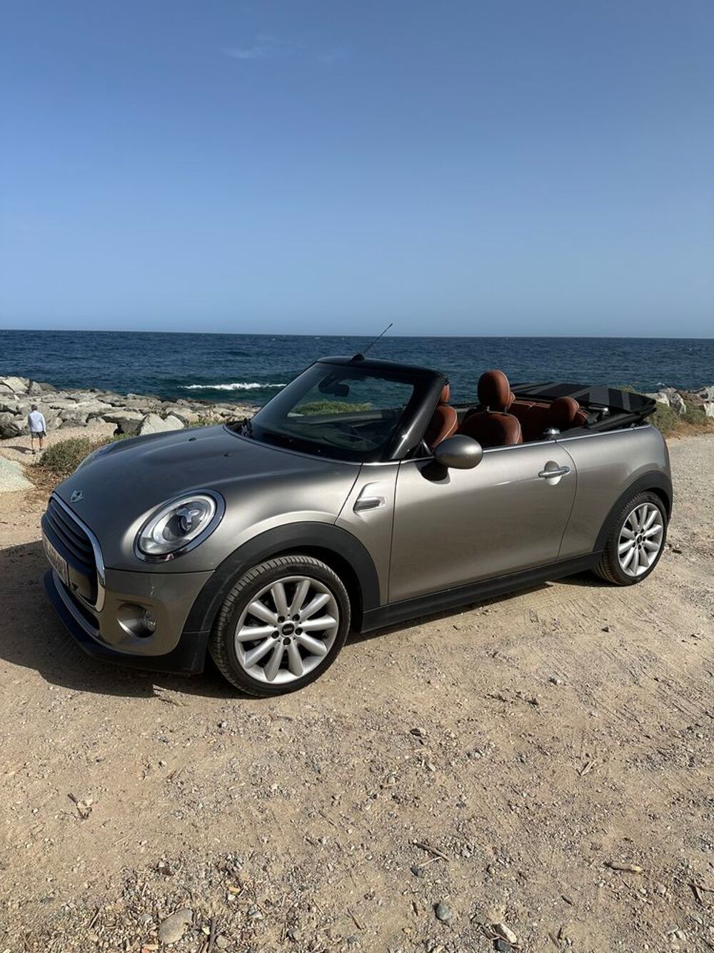 Mini Cabriolet Cooper 136 ch BVA6 Finition Exquisite