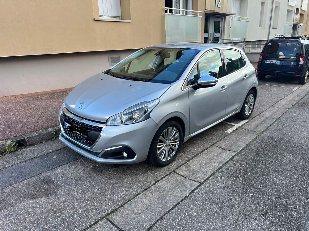 Peugeot  PureTech 110ch S&S EAT6 Allure